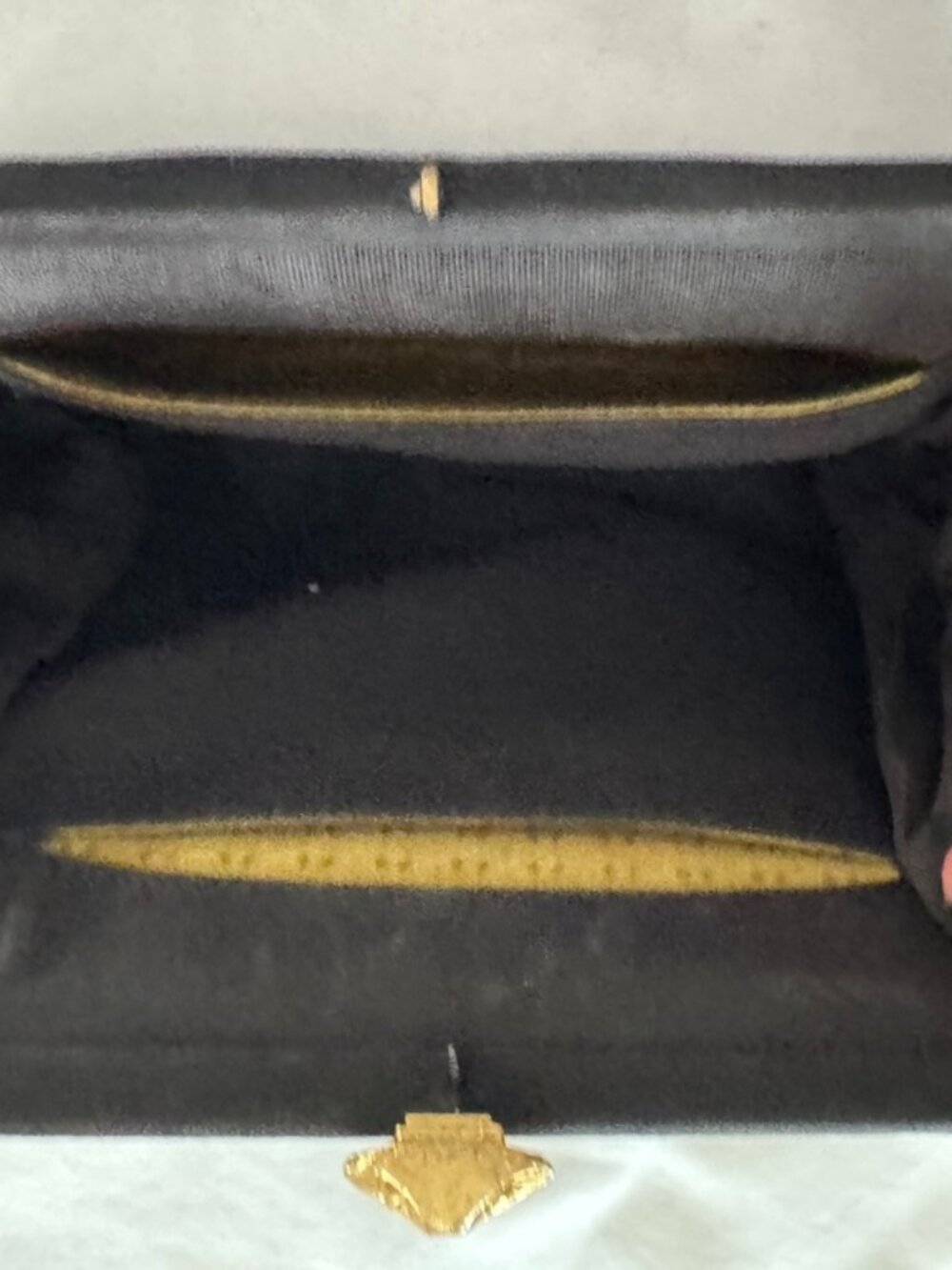 Vintage Evening Bag (1950s): Trapezoid Shape, Black Fabric,Gold-Tone Brass Clasp - Picture 4 of 6